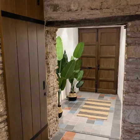 Lineros Apartament *