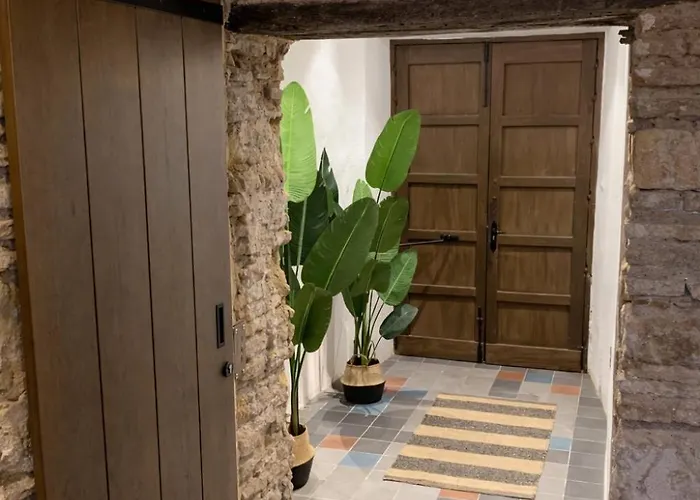 Lineros Appartement *